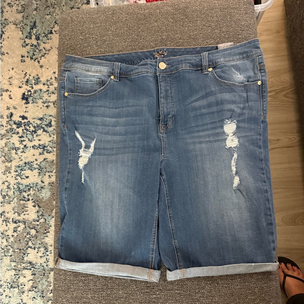 Melissa Mcarthy Jean Shorts Distressed Bermuda Style